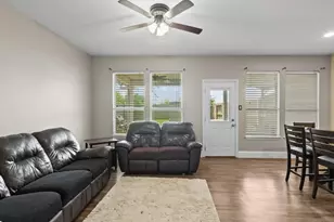 838 San Jacinto Circle, Baytown, TX 77521 - Photo 21