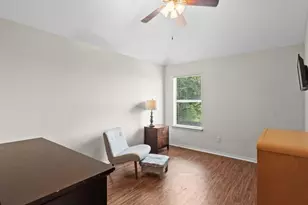 838 San Jacinto Circle, Baytown, TX 77521 - Photo 11