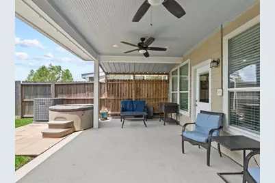 838 San Jacinto Circle, Baytown, TX 77521 - Photo 13