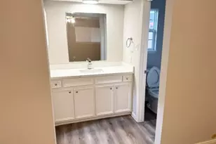 12227 Landcross Dr, Houston, TX 77099 - Photo 9