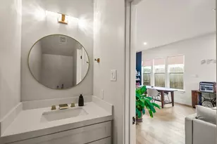 6915 Sherman St, Houston, TX 77011 - Photo 9