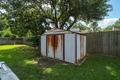 16238 Brookford Drive, Houston, TX 77059 - Photo 27