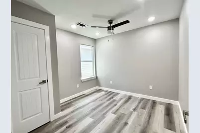4103 Coon St, Bacliff, TX 77518 - Photo 7