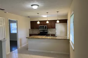 5115 Tashkent Dr, Friendswood, TX 77546 - Photo 3