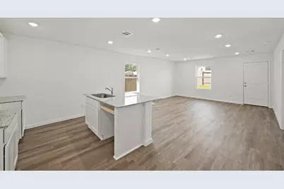 12235 McCrorey Castles Pass, Conroe, TX 77303 - Photo 7