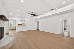 3031 Broadmoor Dr, Sugar Land, TX 77478 - Photo 5