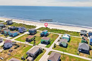1335 Emerald Dr, Crystal Beach, TX 77650 - Photo 1