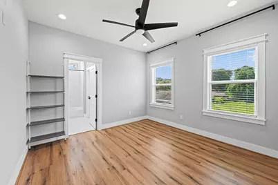6476 T C Jester Boulevard, Houston, TX 77091 - Photo 21