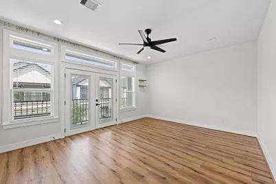 6476 T C Jester Boulevard, Houston, TX 77091 - Photo 15