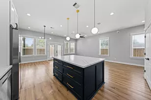 6476 T C Jester Blvd, Houston, TX 77091 - Photo 5