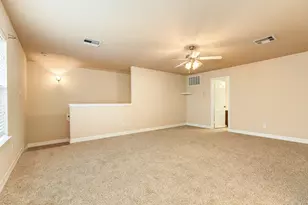 1025 Luke Dr, Alvin, TX 77511 - Photo 17