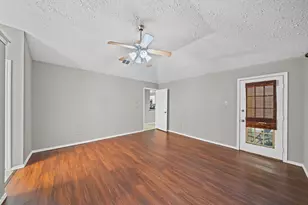 3714 Echo Grove Ln, Houston, TX 77043 - Photo 17