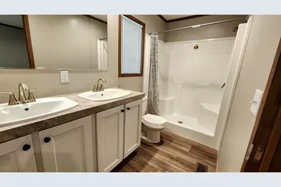 124 Lincoln Drive, Livingston, TX 77351 - Photo 11