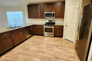 15054 Paddock Point Ln, New Caney, TX 77357 - Photo 9