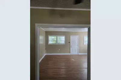 111 Bowie Street, Port Lavaca, TX 77979 - Photo 3