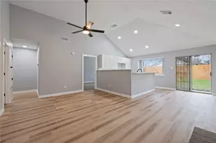 11551 Gullwood Dr, Houston, TX 77089 - Photo 3