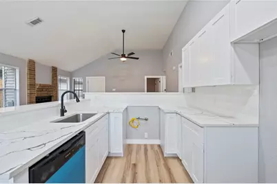 11551 Gullwood Drive, Houston, TX 77089 - Photo 7