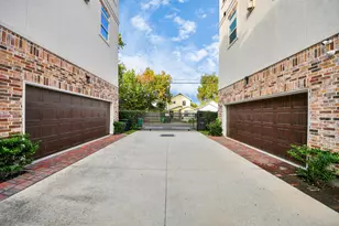 1003 E 28th St, Houston, TX 77009 - Photo 29