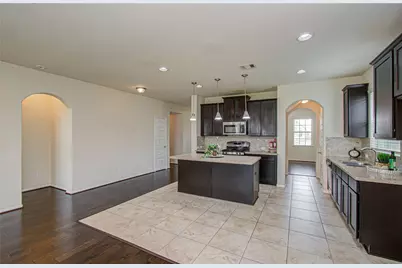 12319 Gatewood Drive, Mont Belvieu, TX 77535 - Photo 5
