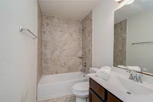 12319 Gatewood Dr, Mont Belvieu, TX 77535 - Photo 39