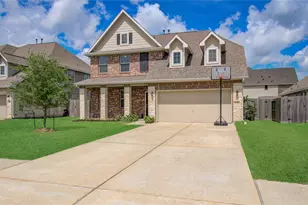 12319 Gatewood Dr, Mont Belvieu, TX 77535 - Photo 1