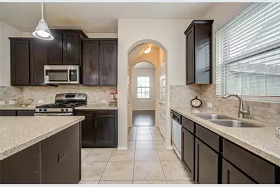12319 Gatewood Drive, Mont Belvieu, TX 77535 - Photo 13