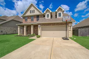 12319 Gatewood Dr, Mont Belvieu, TX 77535 - Photo 3