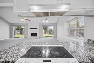 1323 Castle Glen Dr, Houston, TX 77015 - Photo 15
