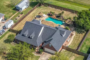 9934 Palm Dr, Mont Belvieu, TX 77523 - Photo 1