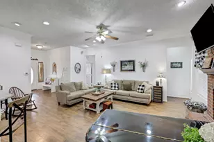 9934 Palm Dr, Mont Belvieu, TX 77523 - Photo 19