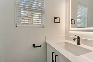 9919 Golden Sunshine Dr, Houston, TX 77064 - Photo 11