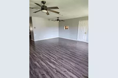 129 Mulberry Street, Lake Jackson, TX 77566 - Photo 11