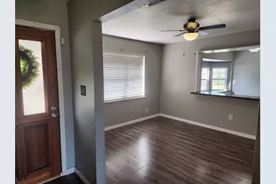 129 Mulberry Street, Lake Jackson, TX 77566 - Photo 9