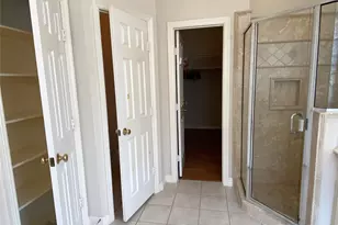 4518 N Pine Brook Way, Houston, TX 77059 - Photo 21