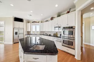 1 Shell Key, Hitchcock, TX 77563 - Photo 17