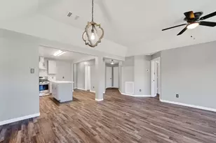 17111 Loch Raven Ln, Houston, TX 77060 - Photo 9