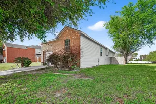 17111 Loch Raven Ln, Houston, TX 77060 - Photo 5