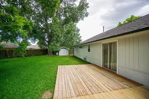 10834 Parkland Woods Dr, Sugar Land, TX 77498 - Photo 15