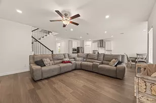 3132 Wickfield Pass Ln, League City, TX 77573 - Photo 9