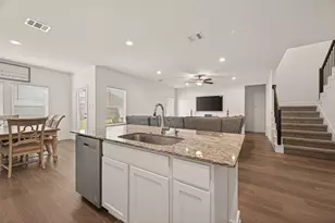 3132 Wickfield Pass Ln, League City, TX 77573 - Photo 17