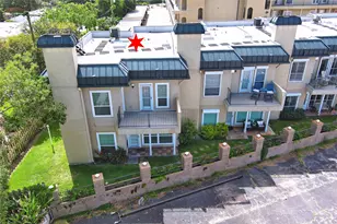 921 Marine Dr, Galveston, TX 77550 - Photo 1