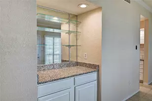 921 Marine Dr, Galveston, TX 77550 - Photo 7