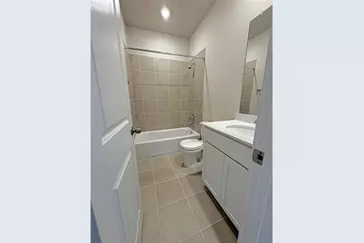 4622 Crater Run Drive, Texas City, TX 77591 - Photo 5