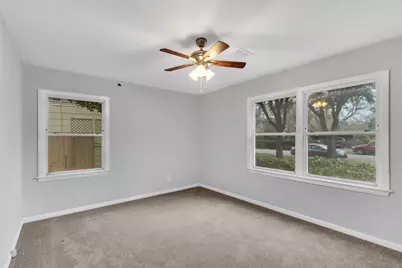 116 12th Avenue N, Texas City, TX 77590 - Photo 9