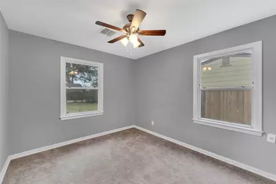 116 12th Avenue N, Texas City, TX 77590 - Photo 7