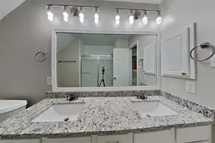 10406 Comanche Springs Ct, Houston, TX 77095 - Photo 17