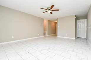 7818 Summer Pl Dr, Humble, TX 77338 - Photo 5