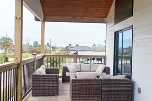 1211 W Canal, Crystal Beach, TX 77650 - Photo 5