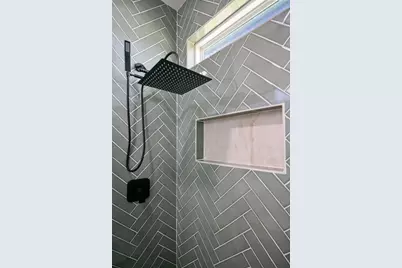 1211 W Canal, Crystal Beach, TX 77650 - Photo 25