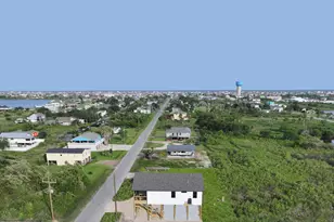 1211 W Canal, Crystal Beach, TX 77650 - Photo 29